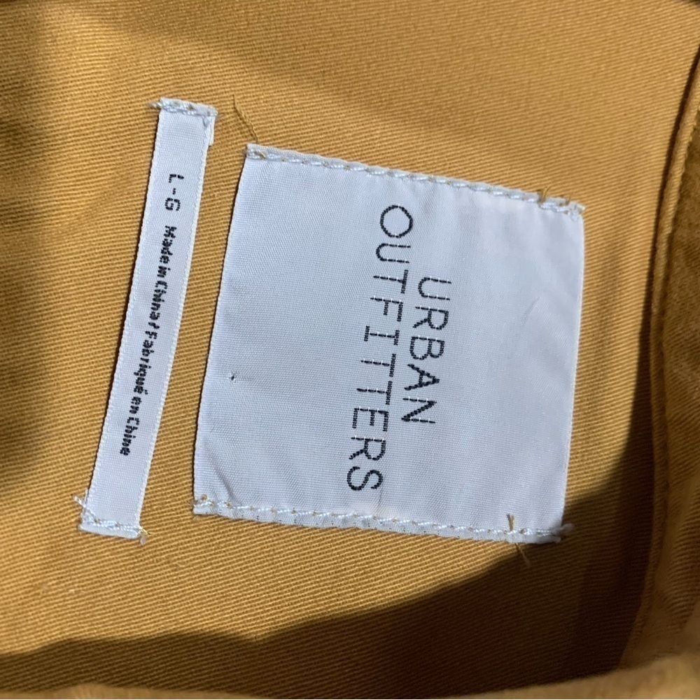 Urban Outfitters Jacket. Yellow. Size Large - Picture 7 of 7